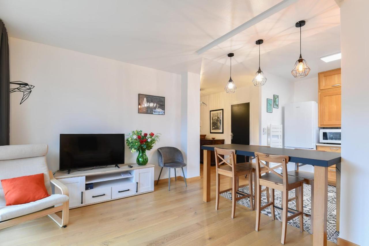 Nice Apartment With Balcony Very Close To The City Center Annecy Exteriér fotografie