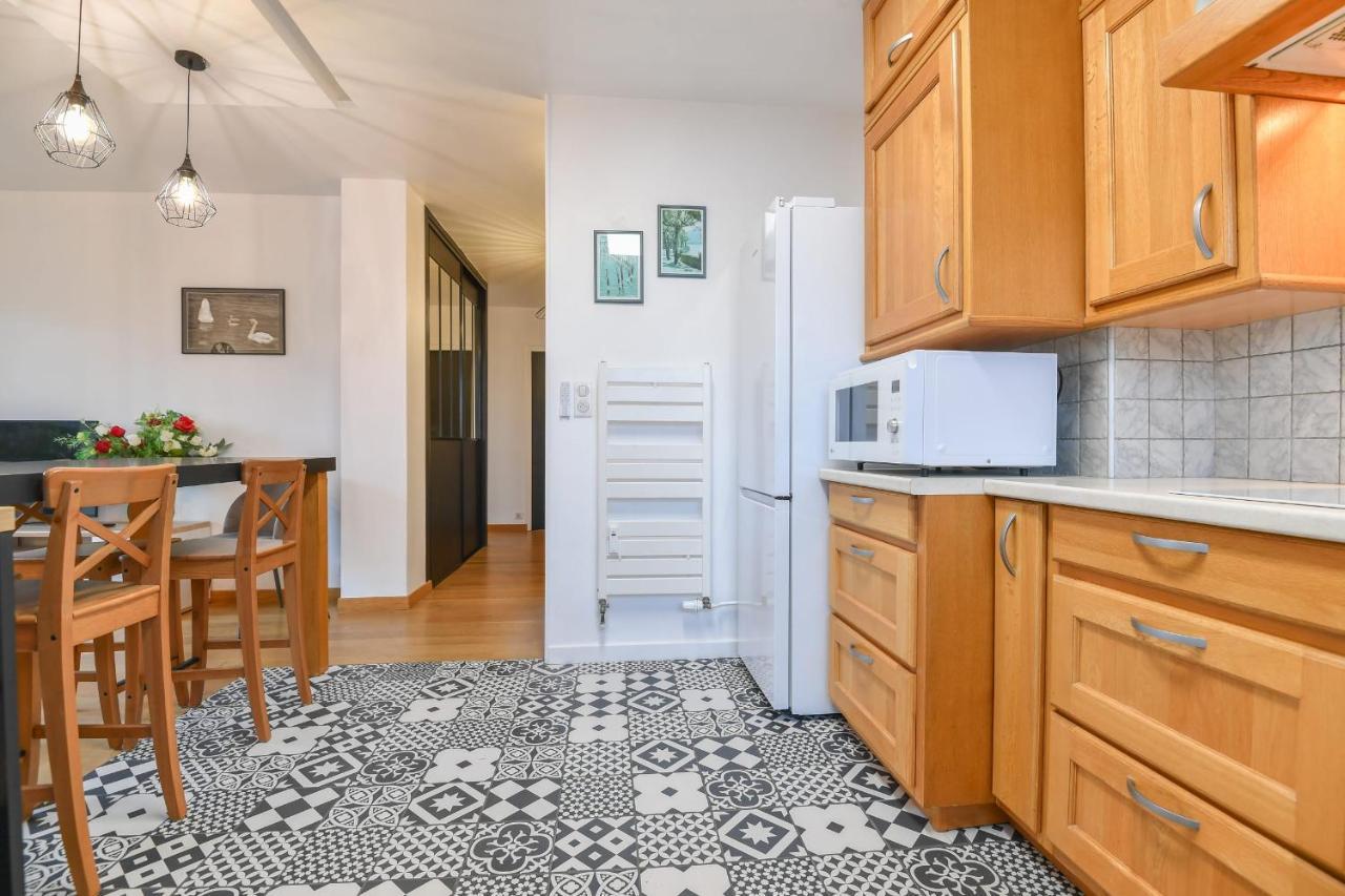 Nice Apartment With Balcony Very Close To The City Center Annecy Exteriér fotografie