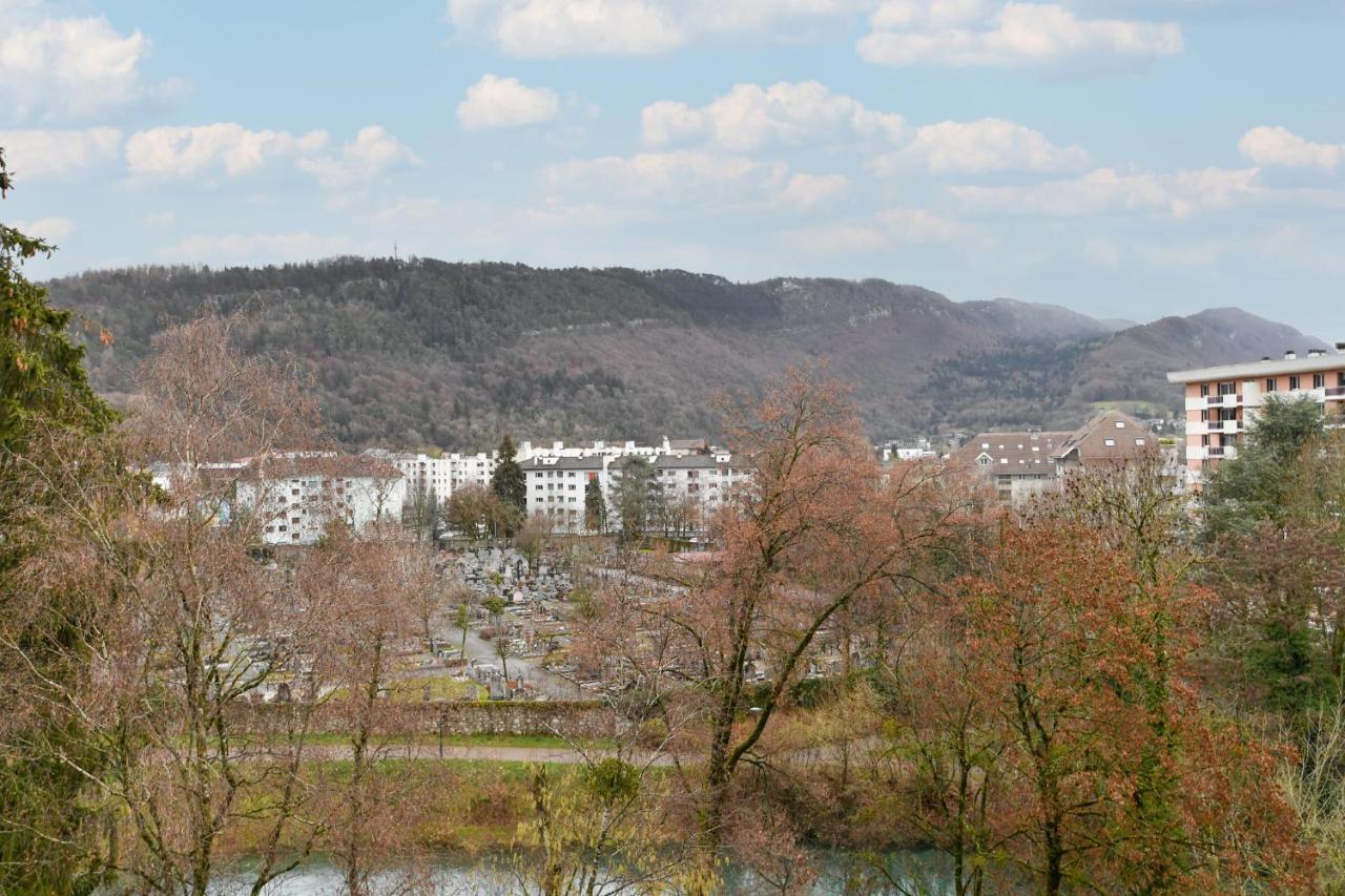 Nice Apartment With Balcony Very Close To The City Center Annecy Exteriér fotografie