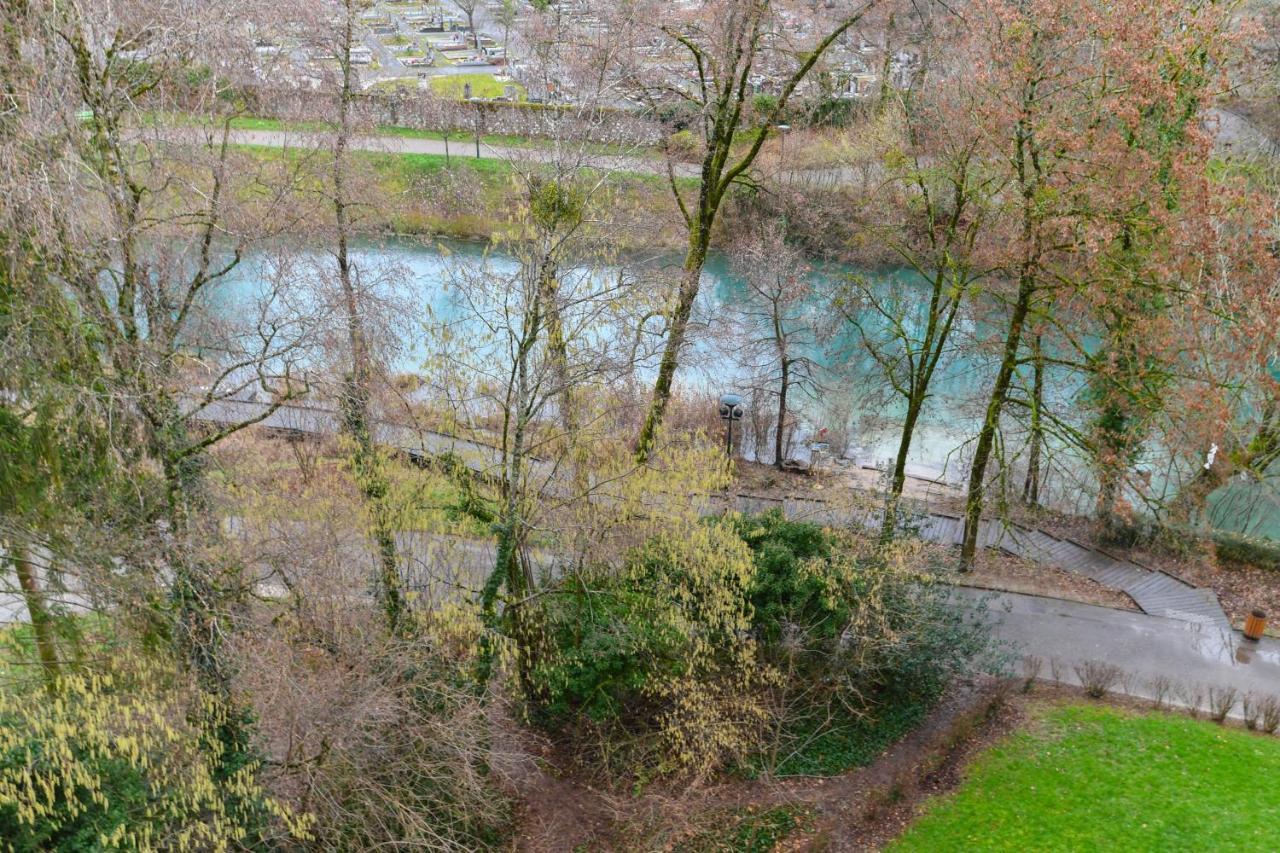 Nice Apartment With Balcony Very Close To The City Center Annecy Exteriér fotografie