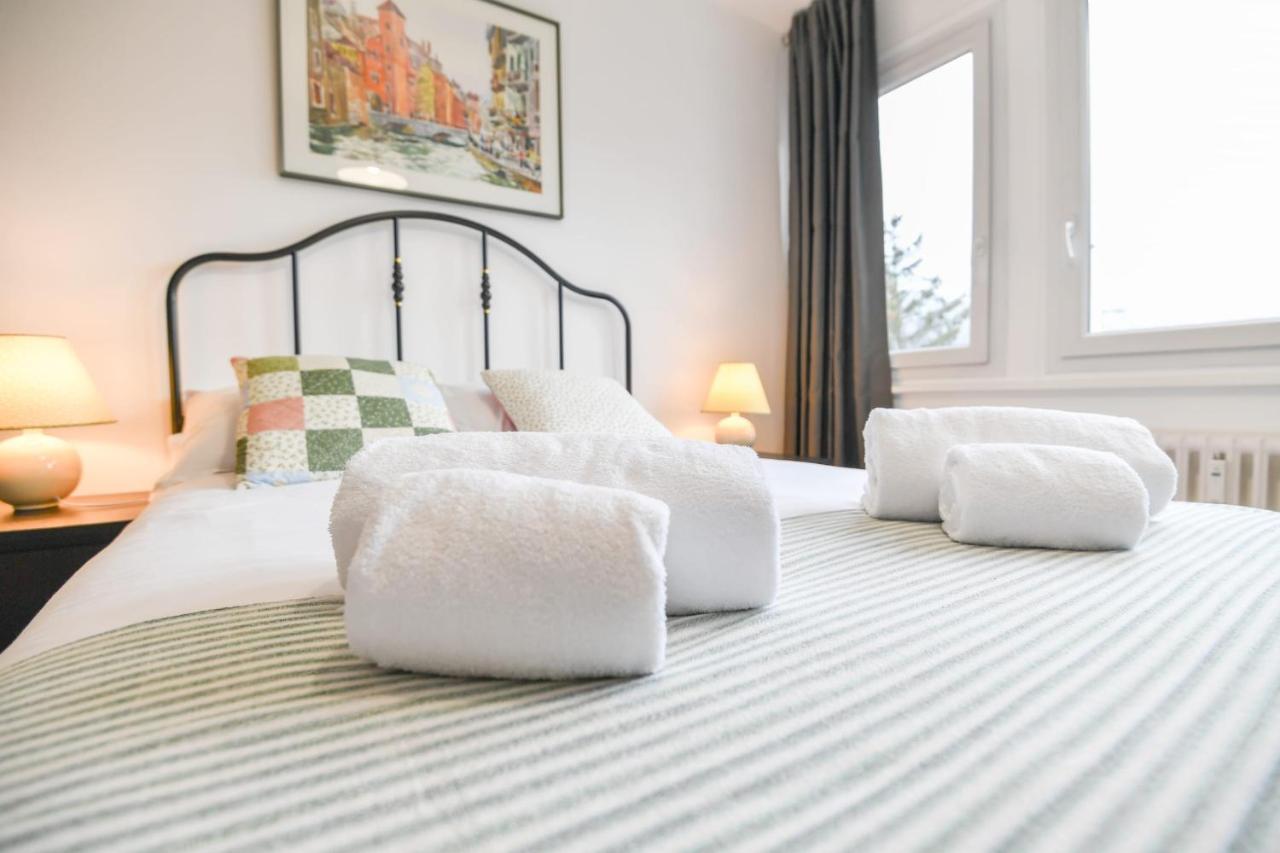 Nice Apartment With Balcony Very Close To The City Center Annecy Exteriér fotografie