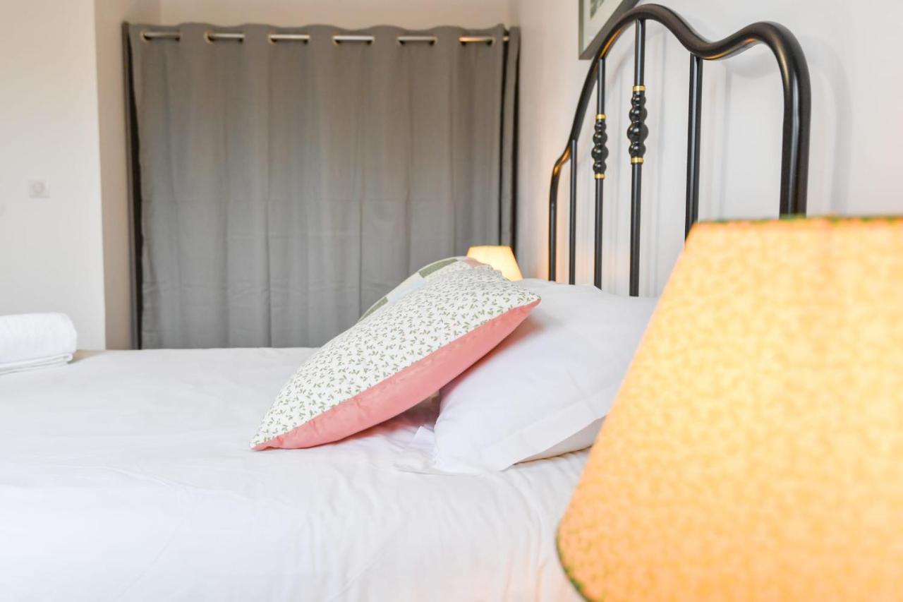 Nice Apartment With Balcony Very Close To The City Center Annecy Exteriér fotografie